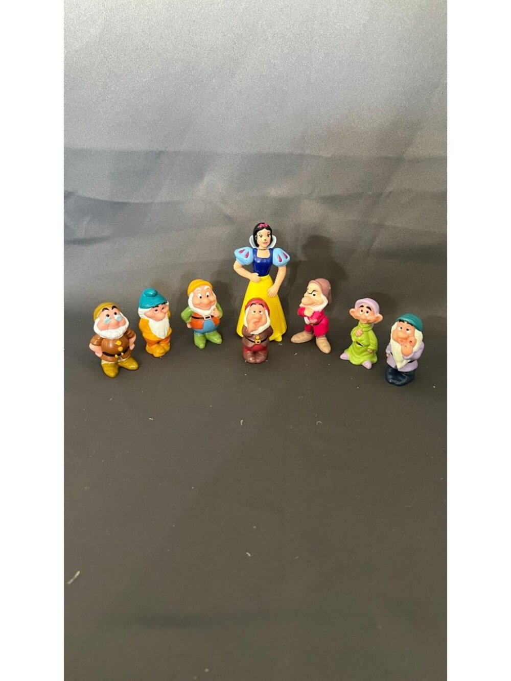 Disney Snow White & The Seven Dwarfs Figurines Playset Collectible